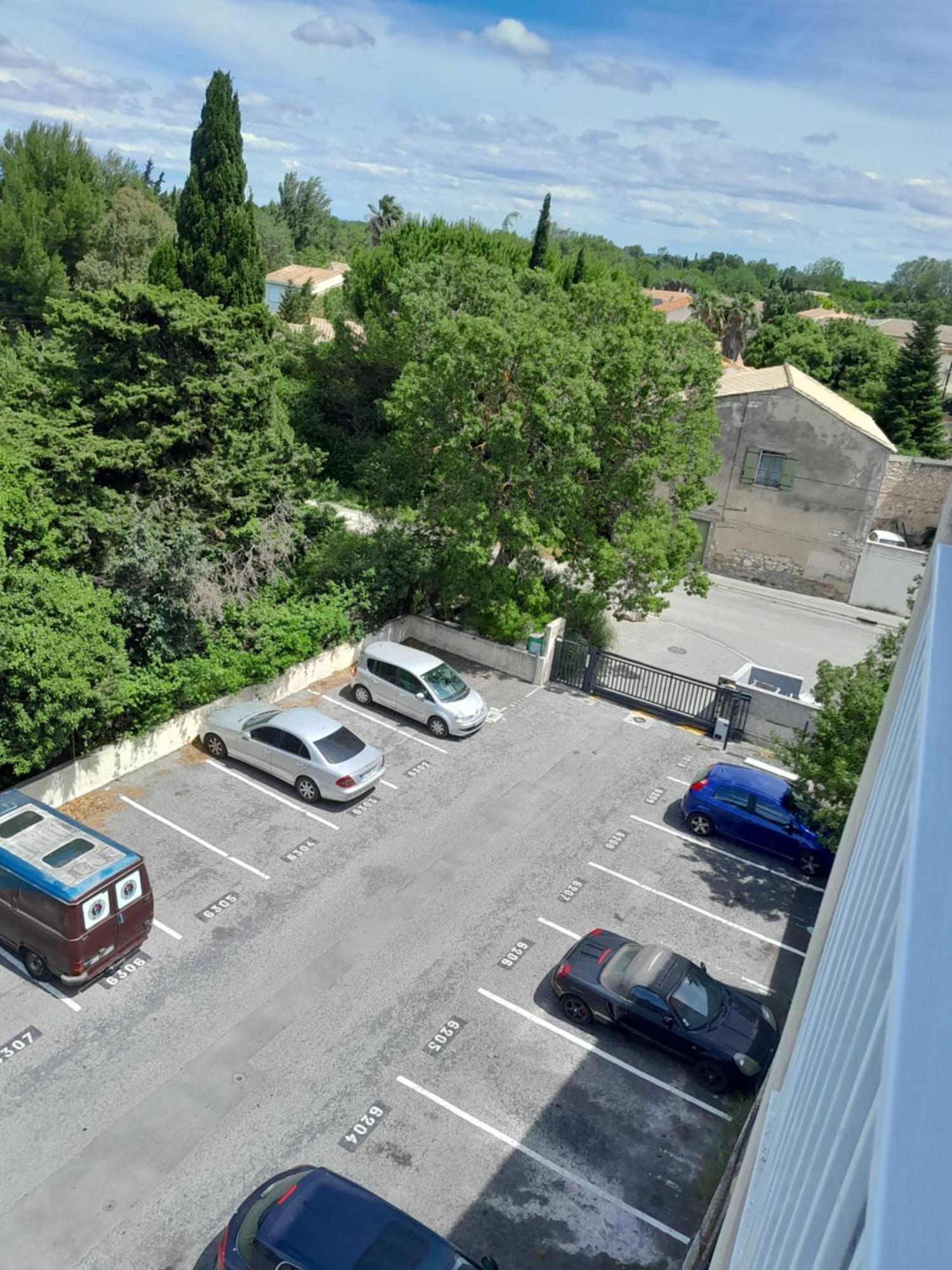 Balcon Centre Apartment *